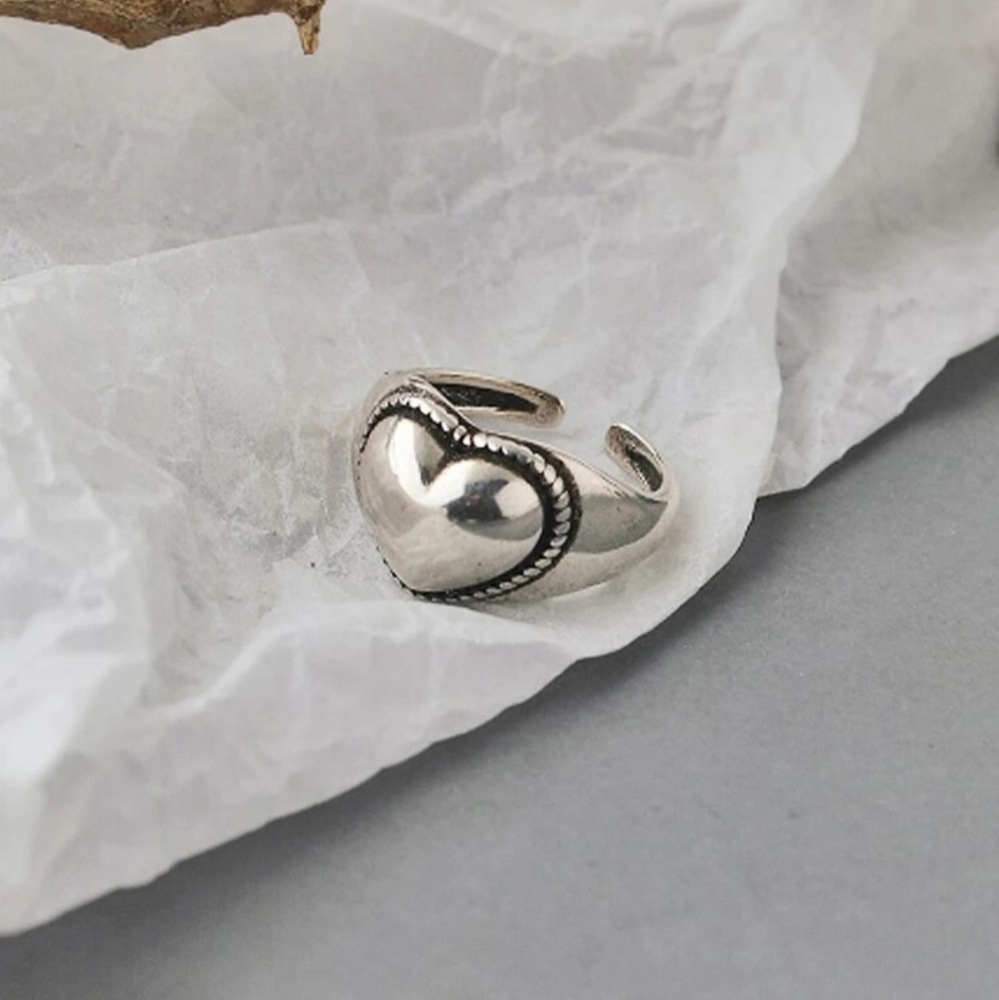 *Ruth* Heart Ring - Picture 3 of 3